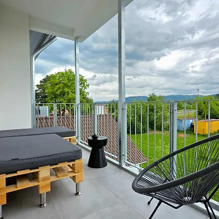 Design I Haus Mit 3 I Beheizter Swimming-pool I Finnische Sauna Mit Holz I Boxspring I Parkplaetze *