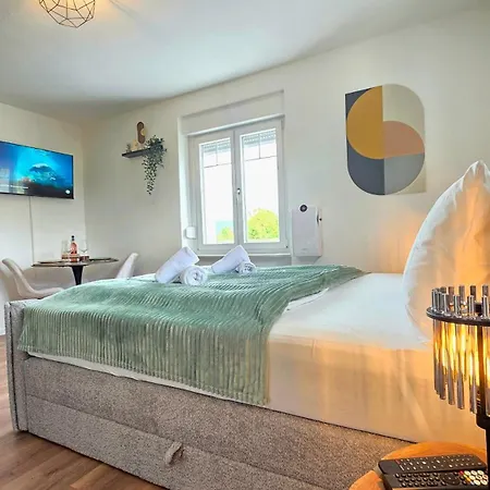 Design I Haus Mit 3 I Beheizter Swimming-pool I Finnische Sauna Mit Holz I Boxspring I Parkplaetze