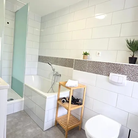 Design I Haus Mit 3 I Beheizter Swimming-pool I Finnische Sauna Mit Holz I Boxspring I Parkplaetze * Lahr (Baden-Wurttemberg)